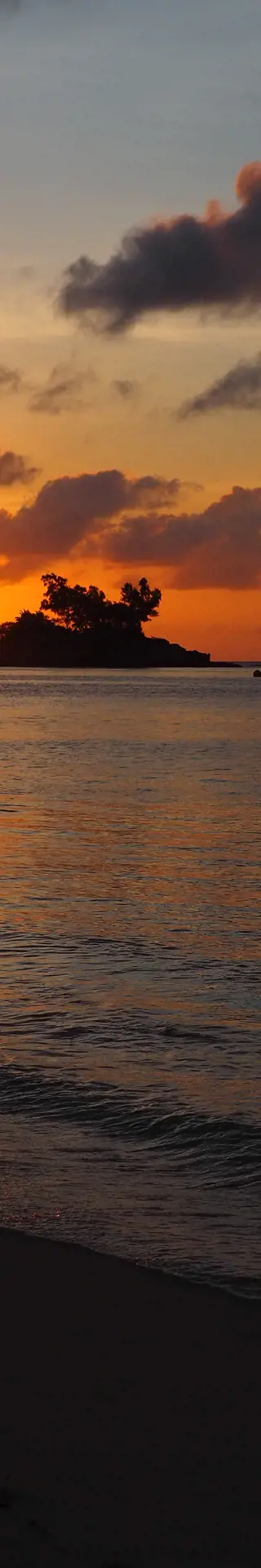 Sonnenaufgang auf Mahé